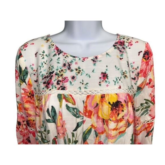 Figueroa Flower PM Top BOHO Pink Floral Rayon Crochet Bell Sleeves Petite Medium - Picture 3 of 4